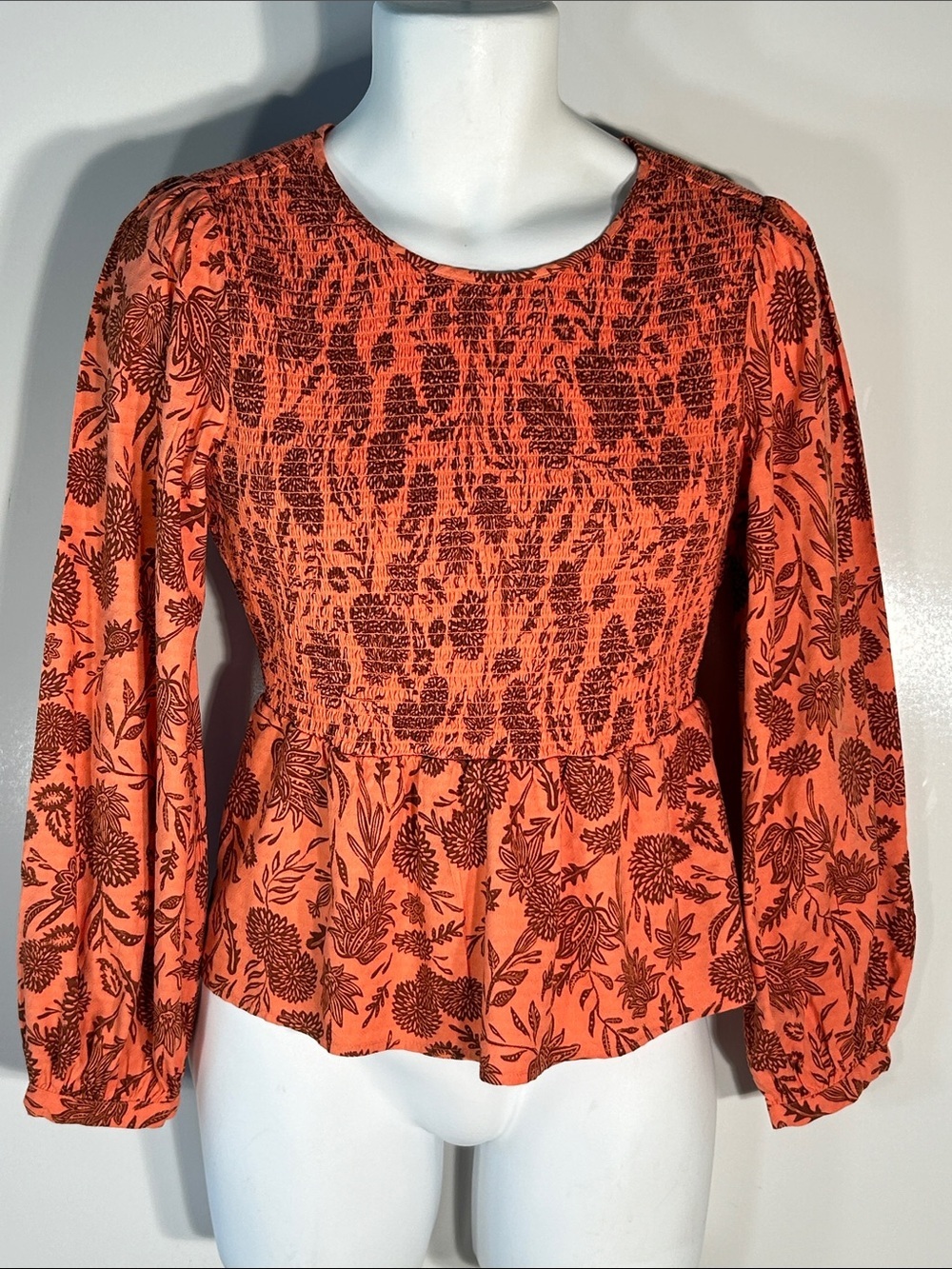 Universal Thread SZ S Smocked Floral Peasant Blouse Boho Country Cottage Western
